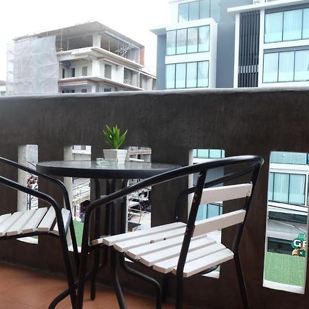 Baantonkhaokata Hotel Praia de Kata Exterior foto