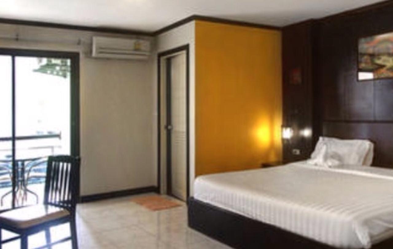 Baantonkhaokata Hotel Praia de Kata Exterior foto