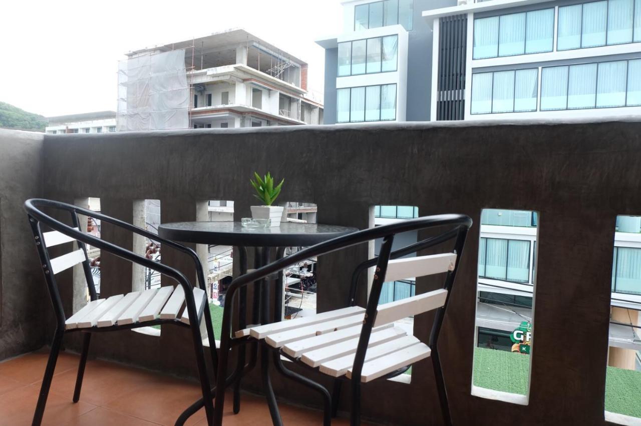 Baantonkhaokata Hotel Praia de Kata Exterior foto